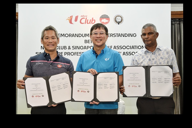 Golf Accessibility CiMSO. Vice President SGA, Ivan Chua (left), CEO NTUC Club, Lim Eng Lee (centre) and President SPGA Madasamy Murugiah, at the signing ceremony.
